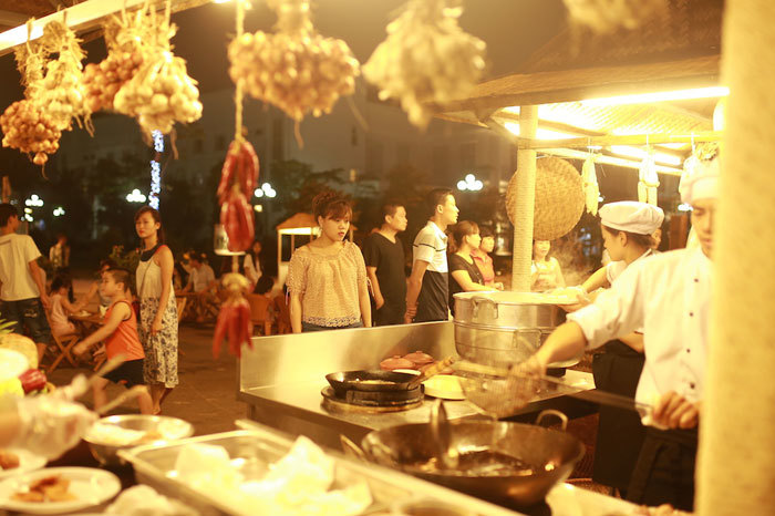 Chợ Quê phố biển đón hàng ngàn lượt khách trong hai ngày khai trương - Ảnh 10