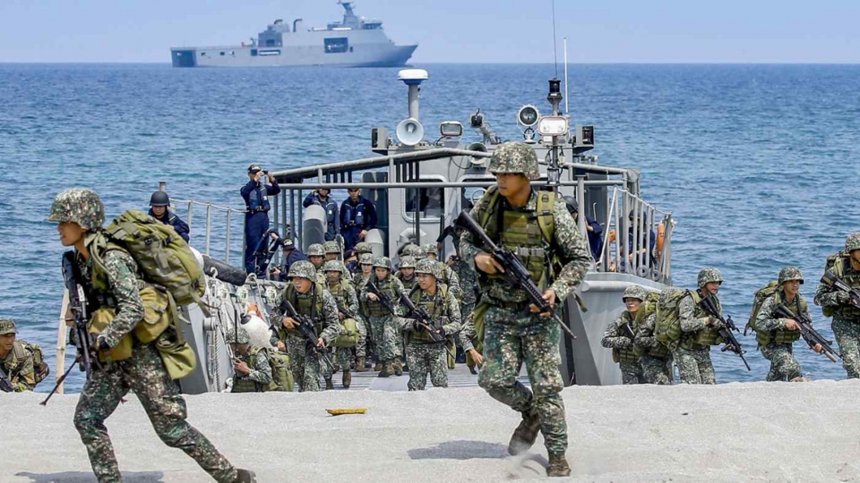 Mỹ và Philippines tập trận chung ở khu vực Biển Đông: Liên thủ nhất thời - Ảnh 1