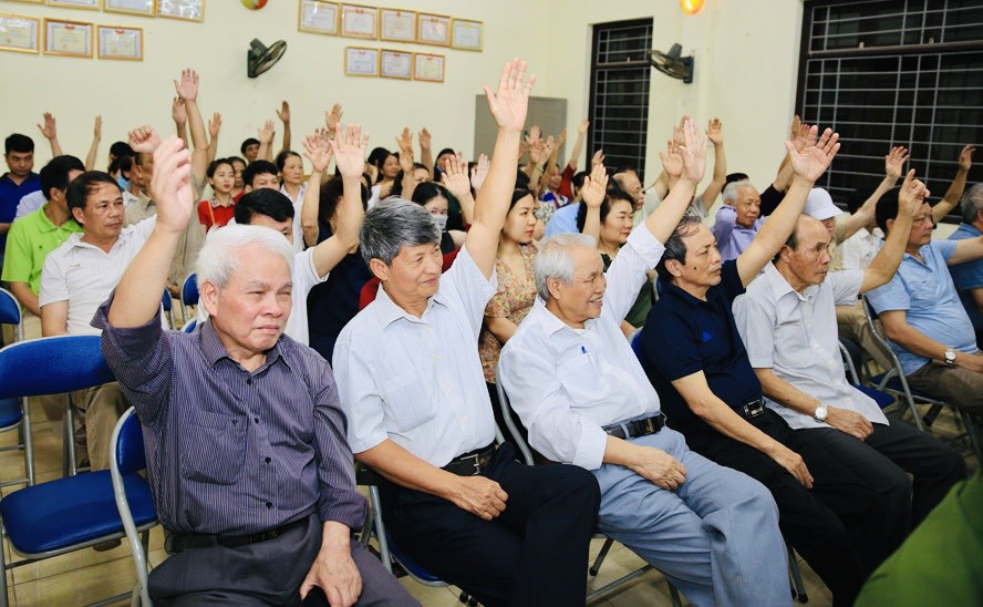 Phó Bí thư Thường trực Thành ủy Nguyễn Thị Tuyến được cử tri nơi cư trú tín nhiệm cao giới thiệu ứng cử đại biểu HĐND TP - Ảnh 3
