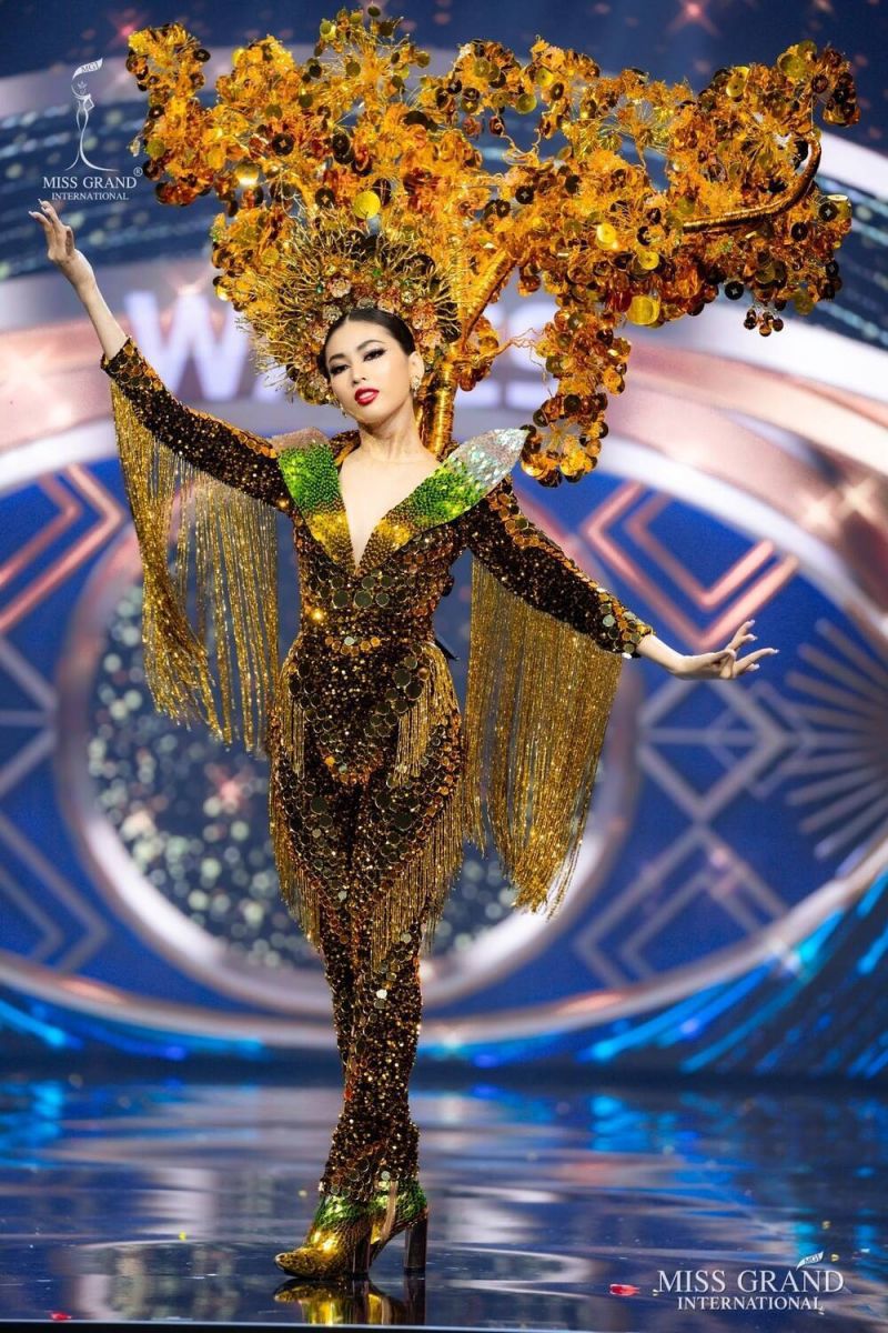 Hoa hậu Hòa bình Quốc tế: Ngọc Thảo lọt Top 3 Trang phục dân tộc đẹp nhất - Ảnh 2