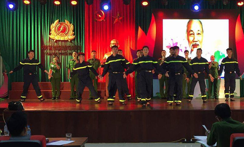Hội thi cán bộ chiến sỹ Cảnh sát PCCC Thủ đô làm theo tư tưởng, đạo đức Hồ Chí Minh - Ảnh 2