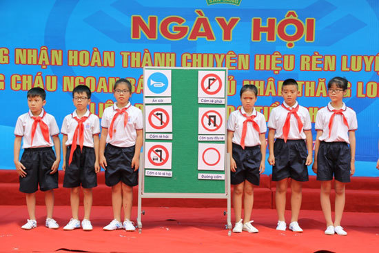 Hà Nội tuyên dương “Cháu ngoan Bác Hồ - Chủ nhân Thăng Long” - Ảnh 2