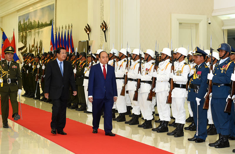 Thủ tướng kết thúc chuyến thăm chính thức Campuchia - Ảnh 1
