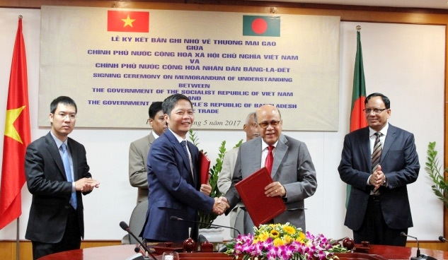 Việt Nam cung cấp cho Bangladesh hơn 1 triệu tấn gạo mỗi năm - Ảnh 1
