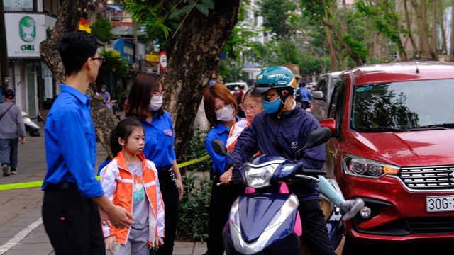 Xây dựng mô hình “Cổng trường an toàn - văn minh” tại trường Tiểu học và THCS Nghĩa Tân - Ảnh 1