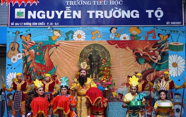 TP Hồ Chí Minh: Nhiều trường học tổ chức trang trọng lễ Giỗ Tổ Hùng Vương - Ảnh 5