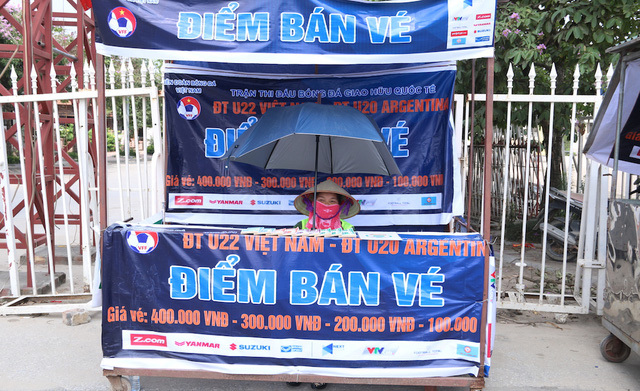 Vé trận U23 Việt Nam - U20 Argentina: Ngán ngẩm vì ế ẩm chưa từng có - Ảnh 2