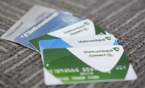 Điều tra vụ tài khoản thẻ Vietcombank bỗng dưng mất 30 triệu đồng - Ảnh 1