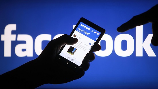 Facebook cảnh báo nguy cơ thông tin giả mạo trước bầu cử Anh - Ảnh 1