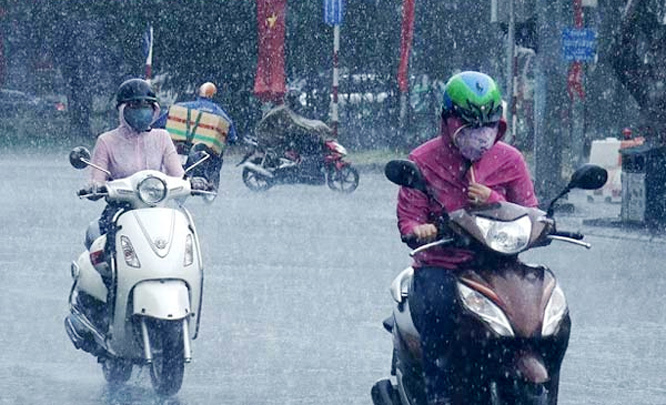 Miền Bắc có nơi mưa rất to, Hà Nội mưa rào rải rác và dông - Ảnh 1