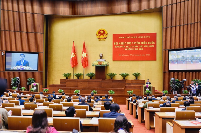 Thủ tướng Chính phủ Nguyễn Xuân Phúc: Trong khó khăn, thách thức phải đổi mới tư duy, thay đổi cách làm - Ảnh 2