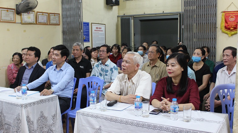 Cử tri nơi cư trú tán thành giới thiệu ông Lê Thanh Hoàn ứng cử đại biểu Quốc hội - Ảnh 1