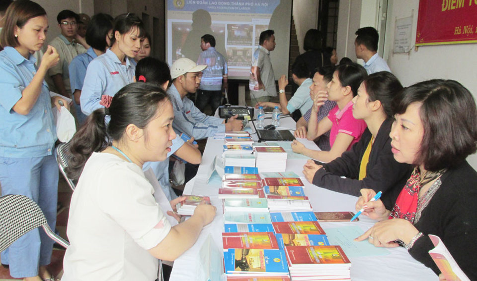 Giải quyết các tranh chấp lao động tập thể: Công đoàn cần tạo lòng tin cho người lao động - Ảnh 1