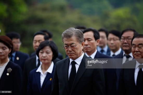 Tân Tổng thống Hàn Quốc Moon Jae-in: Đối mặt nhiều thách thức - Ảnh 1