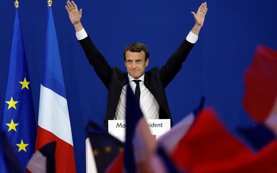 Ông Macron giành chiến thắng áp đảo, lãnh đạo châu Âu nồng nhiệt chúc mừng - Ảnh 1