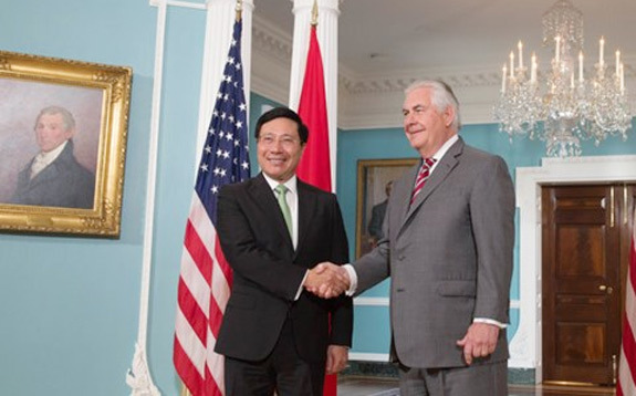Tổng thống Donald Trump nhận lời mời thăm Việt Nam và dự APEC 2017 - Ảnh 2