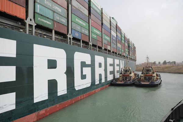 Kênh Suez khai thông, hàng loạt cảng biển tại châu Âu đối mặt nguy cơ ùn ứ nghiêm trọng - Ảnh 1