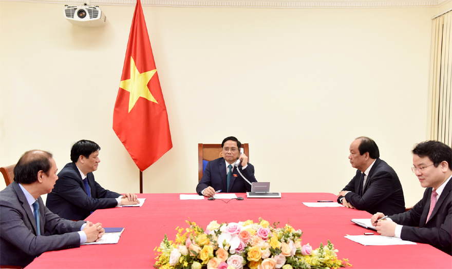 Thủ tướng Chính phủ Phạm Minh Chính điện đàm với Thủ tướng Lào - Ảnh 2
