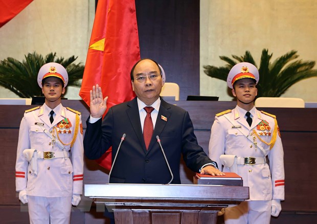 Chủ tịch nước Nguyễn Xuân Phúc: "Khó khăn không phải là thứ sinh ra để làm chùn bước chân của chúng ta" - Ảnh 2
