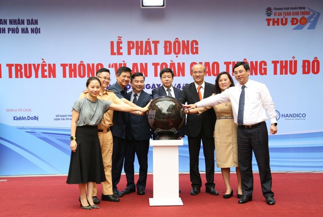 Phó Chủ tịch UBND TP Hà Nội Dương Đức Tuấn: Tuyên truyền giao thông phải phong phú, đa dạng và hiệu quả - Ảnh 1