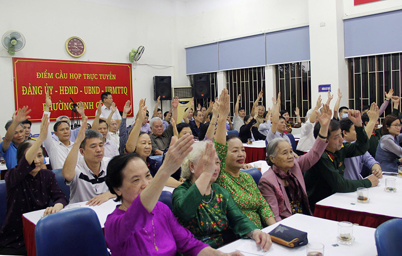 100% cử tri nơi cư trú tín nhiệm giới thiệu Bí thư Thành ủy Hà Nội Đinh Tiến Dũng ứng cử đại biểu Quốc hội - Ảnh 3