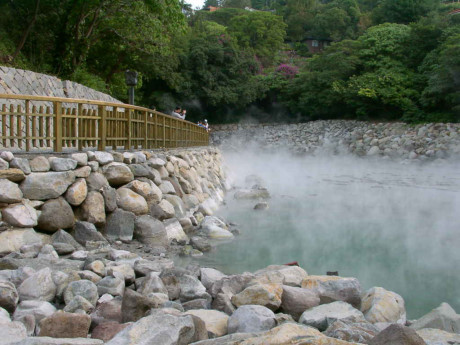 10 suối khoáng nước nóng trải nghiệm là mê ở Việt Nam - Ảnh 2