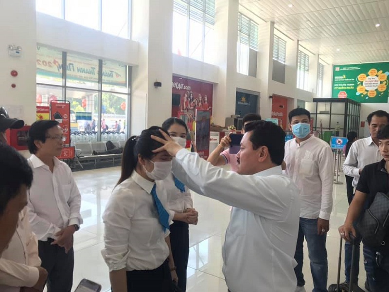 Xác minh hiệu quả việc khám, chữa bệnh của "thần y" Võ Hoàng Yên ở Quảng Ngãi - Ảnh 1