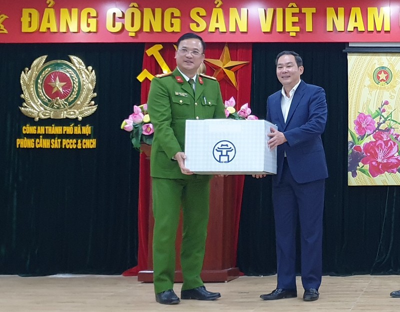 Phó Chủ tịch Thường trực UBND TP Hà Nội: Rà soát, tăng cường công tác phòng, chống cháy nổ - Ảnh 2