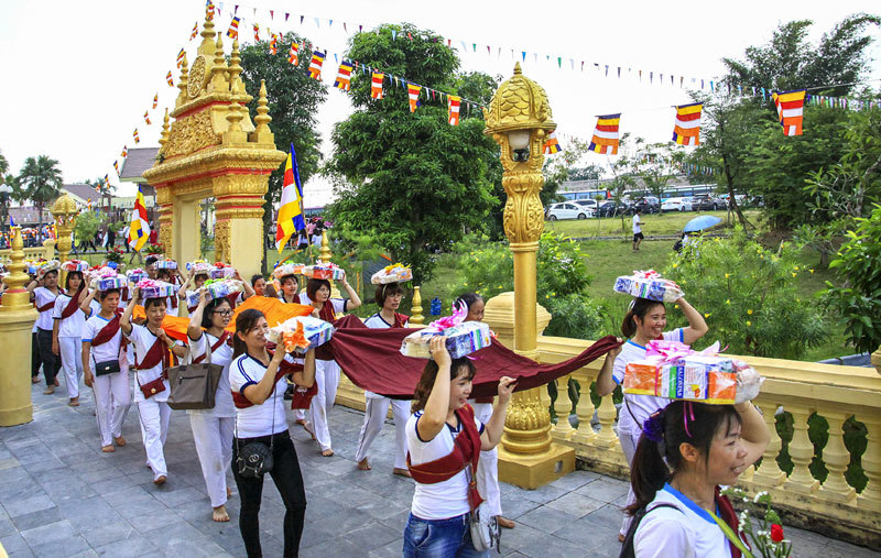 Đại lễ Dâng y tại chùa Khmer Đồng Mô - Ảnh 2