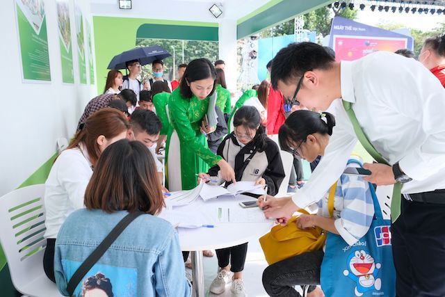 Vietcombank đồng hành cùng Sóng Festival - chuỗi hoạt động trong khuôn khổ Ngày Thẻ Việt Nam 2020 - Ảnh 2