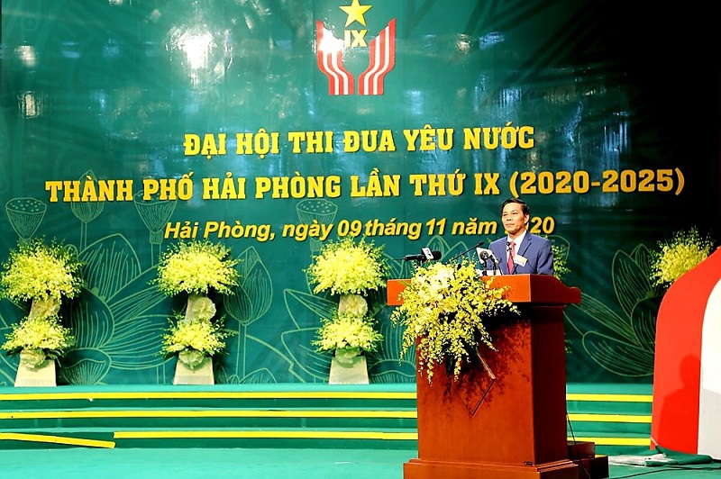 Phó Chủ tịch nước Đặng Thị Ngọc Thịnh trao Cờ thi đua cho TP Hải Phòng - Ảnh 1