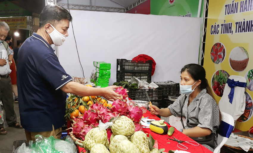 Tuần hàng trái cây, nông sản các tỉnh, thành phố tại Hà Nội 2020 - Ảnh 2
