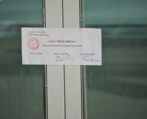 Công an vào cuộc điều tra vụ người dân bị hụt ngã từ thang máy ở  chung cư Hoàng Huy - Ảnh 4
