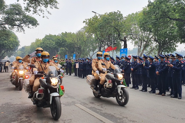 Chủ tịch UBND TP Hà Nội Chu Ngọc Anh: Triển khai quyết liệt nhiệm vụ đảm bảo trật tự, an toàn giao thông - Ảnh 2