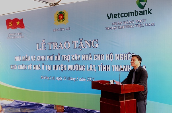 Vietcombank dành 30 tỷ đồng hỗ trợ xây nhà cho hộ nghèo, khó khăn tại huyện Mường Lát - Ảnh 3
