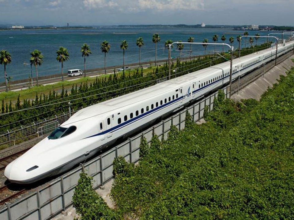Phát triển đường sắt Việt Nam nên theo hướng đường sắt tốc độ cao - Ảnh 2