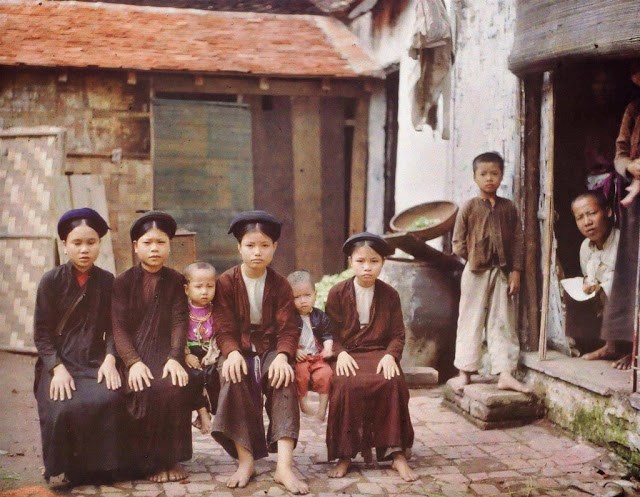 Vẻ đẹp giản dị của phụ nữ Việt Nam những năm 1910 - Ảnh 8