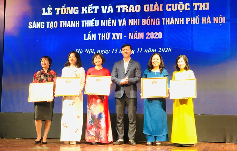 Hà Nội trao giải cuộc thi sáng tạo thanh thiếu niên và nhi đồng - Ảnh 2