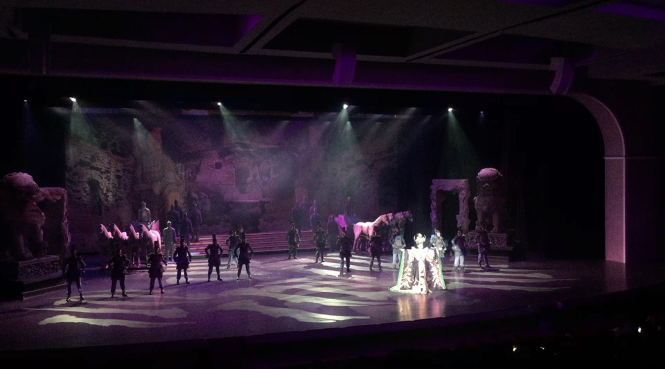 Colosseum show – Đặc sản của thành phố biển Pattaya - Ảnh 4