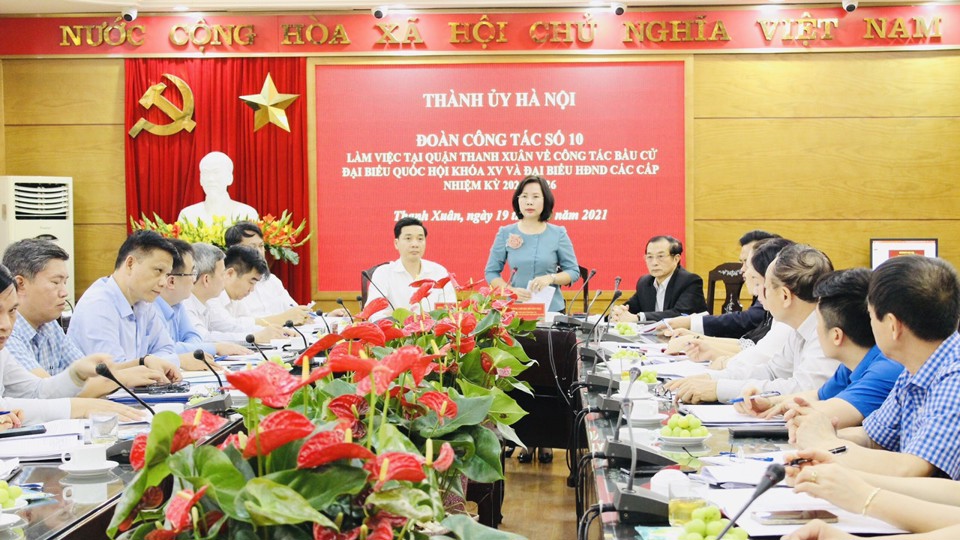 Trưởng ban Tuyên giáo Thành ủy Bùi Huyền Mai: Quận Thanh Xuân tập trung chỉ đạo thành công cuộc bầu cử, hoàn thành “nhiệm vụ kép” - Ảnh 1