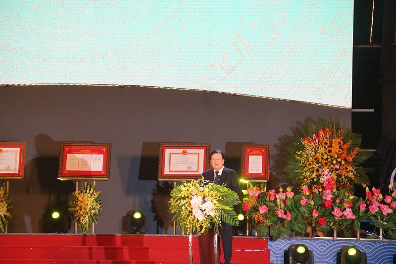 Quảng Yên đón nhận Huân chương Độc lập hạng Nhì và Quyết định thành lập Khu kinh tế ven biển - Ảnh 2