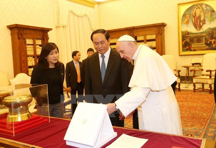 Chủ tịch nước hội kiến Giáo hoàng Francis, gặp Thủ tướng Vatican - Ảnh 4