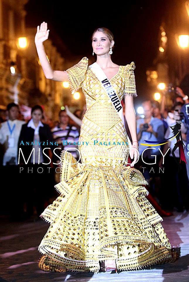 Lệ Hằng rực rỡ trong áo in cờ Việt Nam, lên Top 4 Miss Universe - Ảnh 20