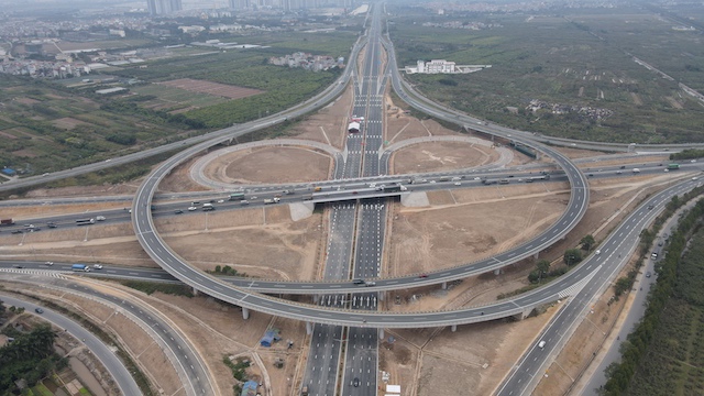 Hoàn thiện hạ tầng giao thông: Tiền đề để bứt phá - Ảnh 1