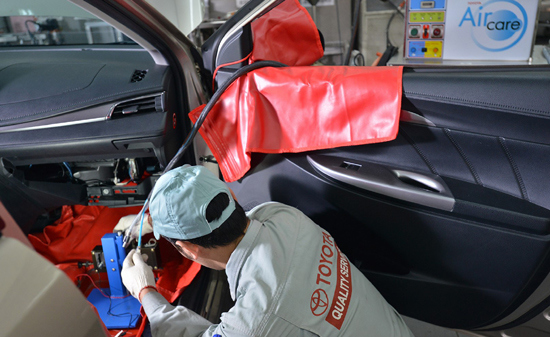 Toyota Việt Nam triển khai dịch vụ vệ sinh giàn lạnh điều hòa chính hãng - Ảnh 2