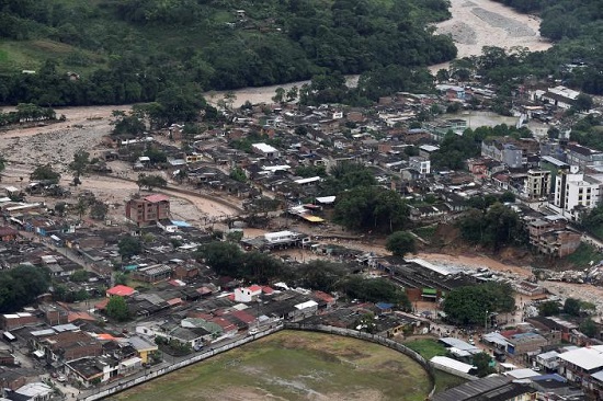 Chùm ảnh vụ lở đất kinh hoàng ở Colombia khiến 254 người thiệt mạng - Ảnh 9