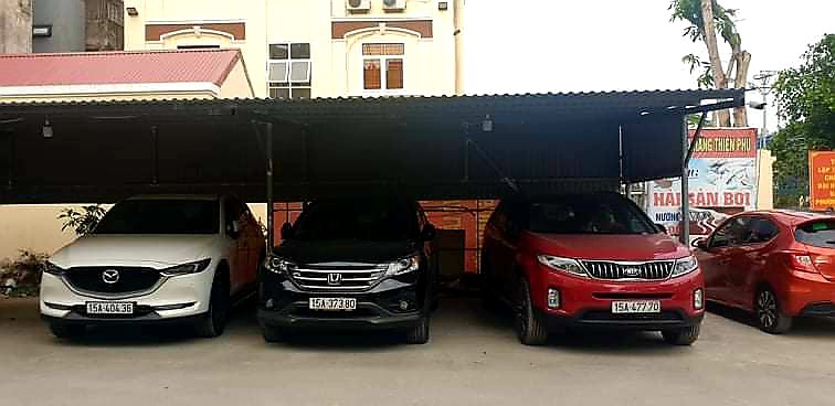 Hải Phòng: Sân trụ sở ủy ban phường thành bãi gửi xe ô tô có thu phí - Ảnh 1