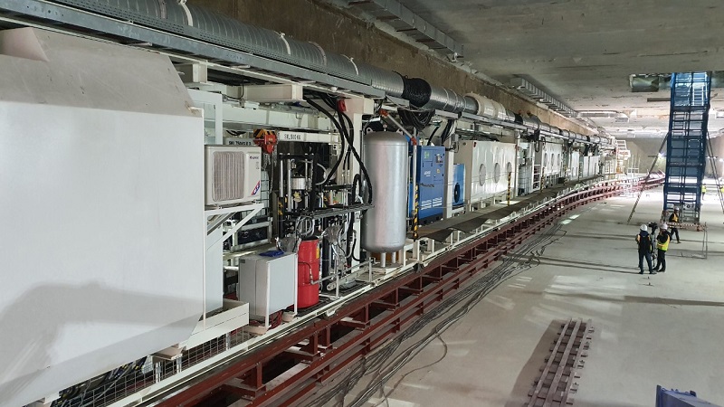 [Ảnh] Cận cảnh lắp đặt máy đào hầm TBM đầu tiên tuyến metro đoạn Nhổn - Ga Hà Nội - Ảnh 4