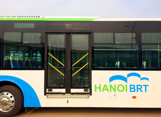 Cận cảnh dàn xe buýt BRT tập kết tại Bến xe Yên Nghĩa - Ảnh 3