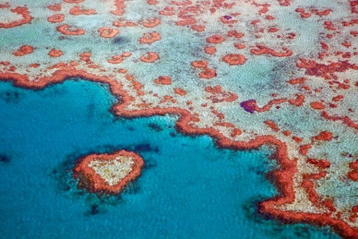 Chiêm ngưỡng 10 hòn đảo hình trái tim đẹp nhất hành tinh - Ảnh 2
